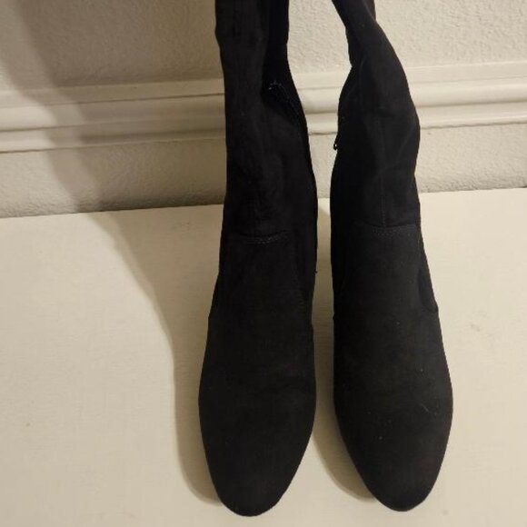 EUC Women's Unisa Black Faux Suede Heeled Boots, Size 10M - Picture 1 of 5